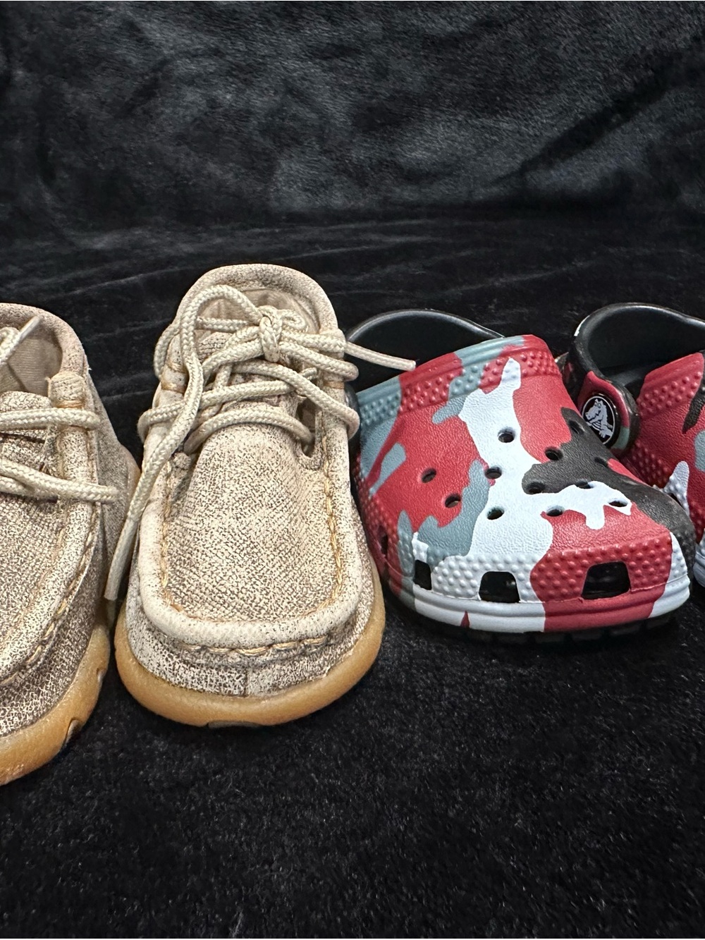 Toddler size 4 twisted x and croc shoes - lot of 2 pairs